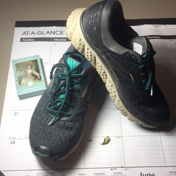 Brooks Ghost Running Shoes - Picture 2 of 4